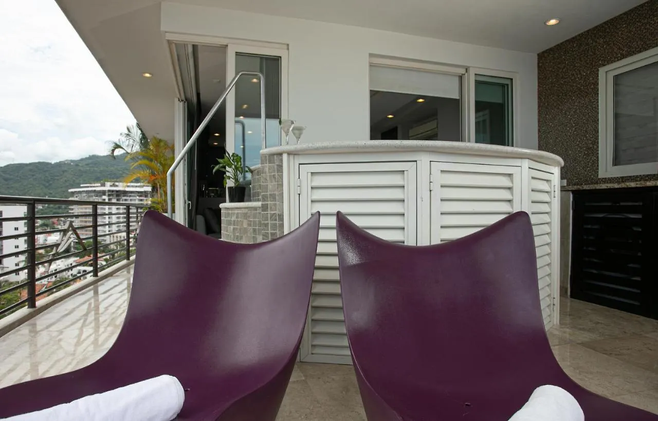 Pinnacle Resorts 180 Puerto Vallarta Apartment