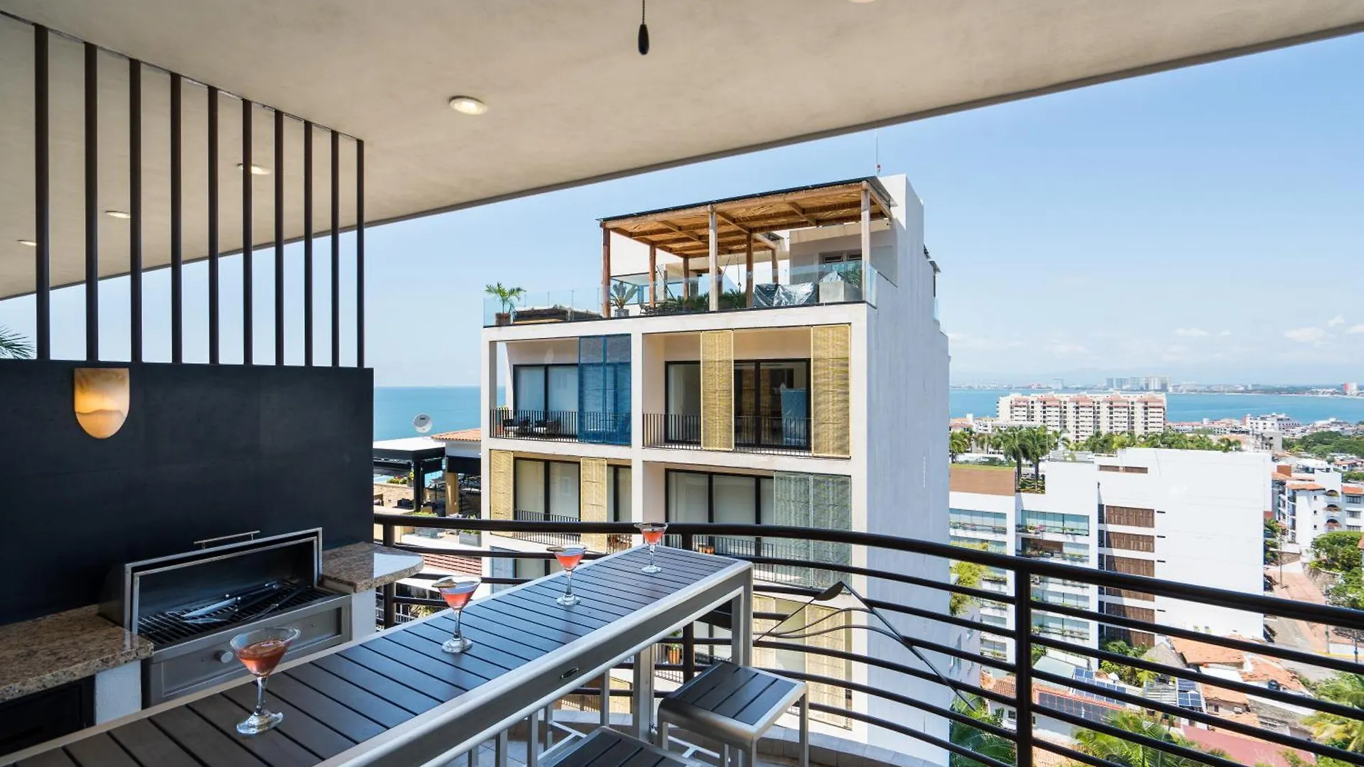 Pinnacle Resorts 180 Puerto Vallarta Apartment