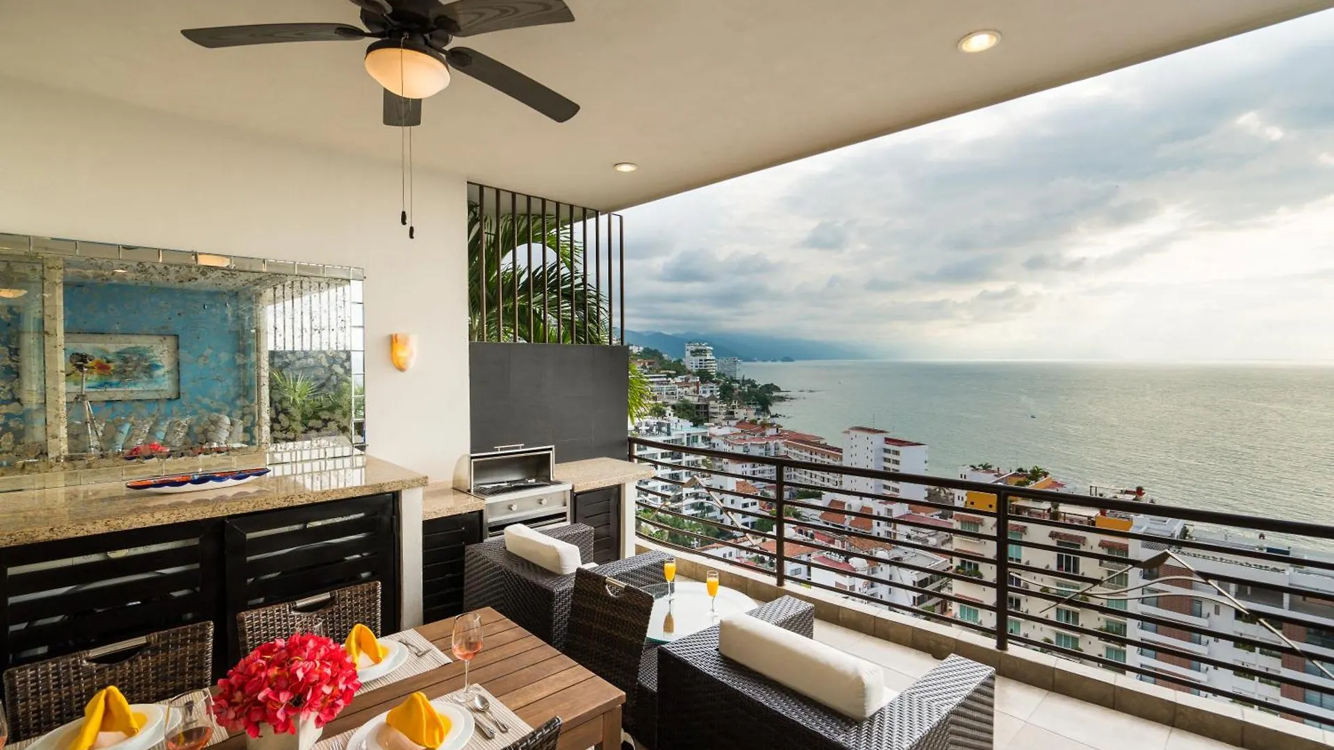 Pinnacle Resorts 180 Puerto Vallarta Apartment