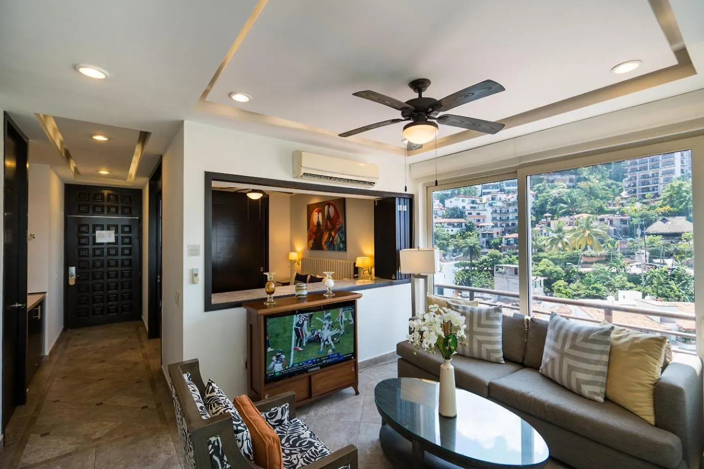 Pinnacle Resorts 180 Puerto Vallarta Apartment